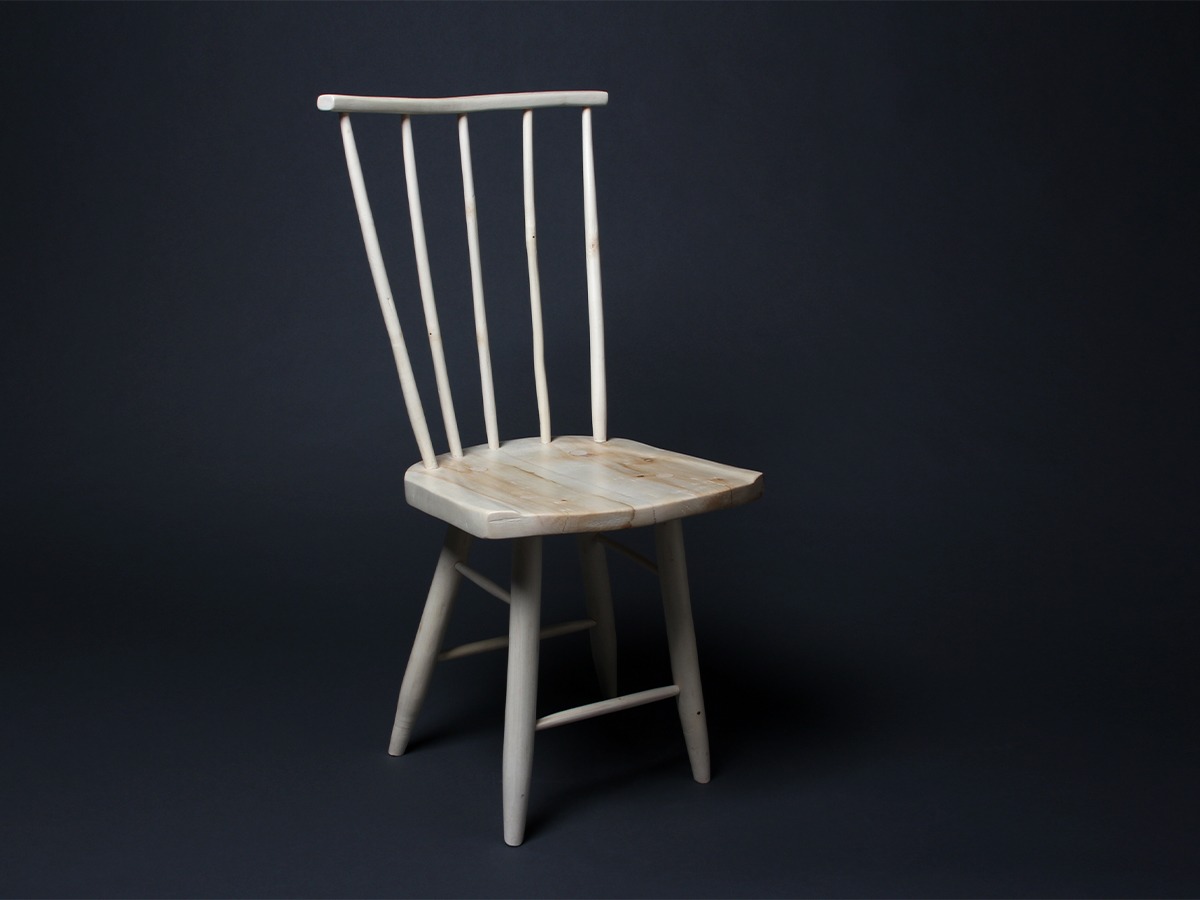 Build a Windsor chair utilizing only hand tools. Identify and apply key features of the chair in the project. Organize successful teamwork at all stages of development. Meet deadline.