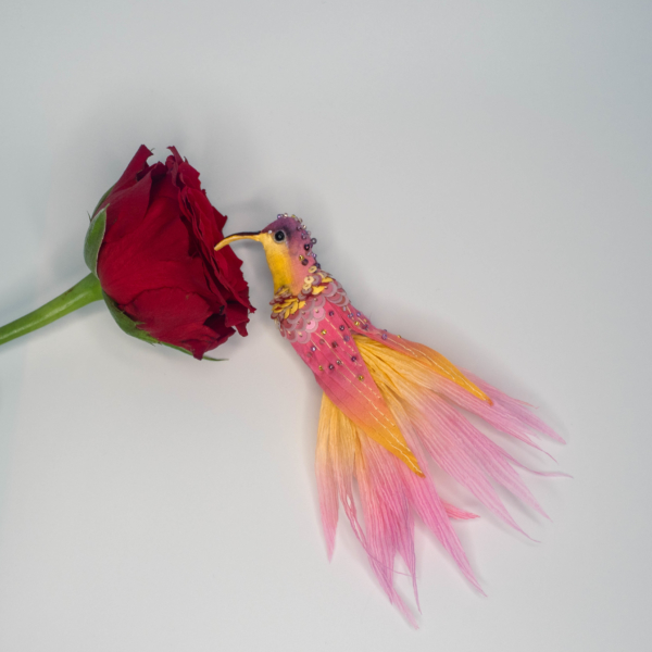 hummingbird brooch front view