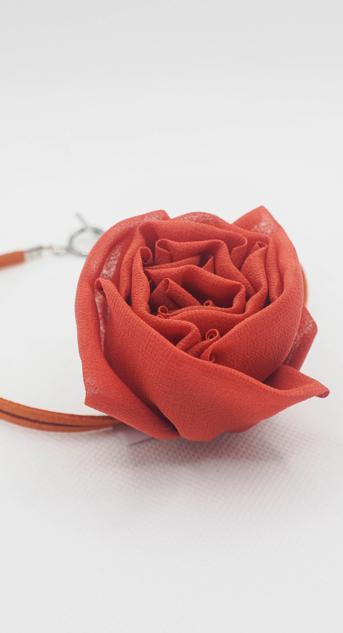 Silk Rose Choker Craft Kit Red