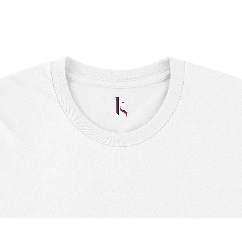 Close-up of the t-shirt’s ribbed collar and soft cotton fabric